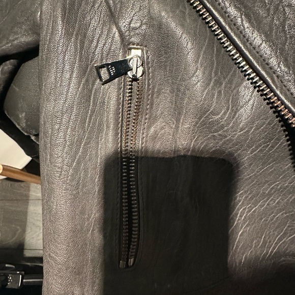 Ted baker leather jacket in size 4 - Picture 6 of 7
